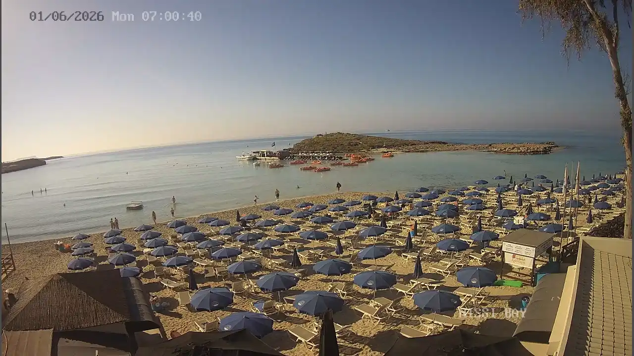Webcam-Aufnahme aus :city — 1. Juni 2026 05:00