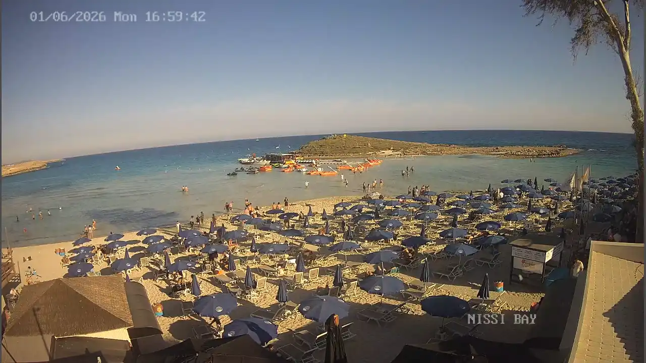 Webcam-Aufnahme aus :city — 1. Juni 2026 15:00