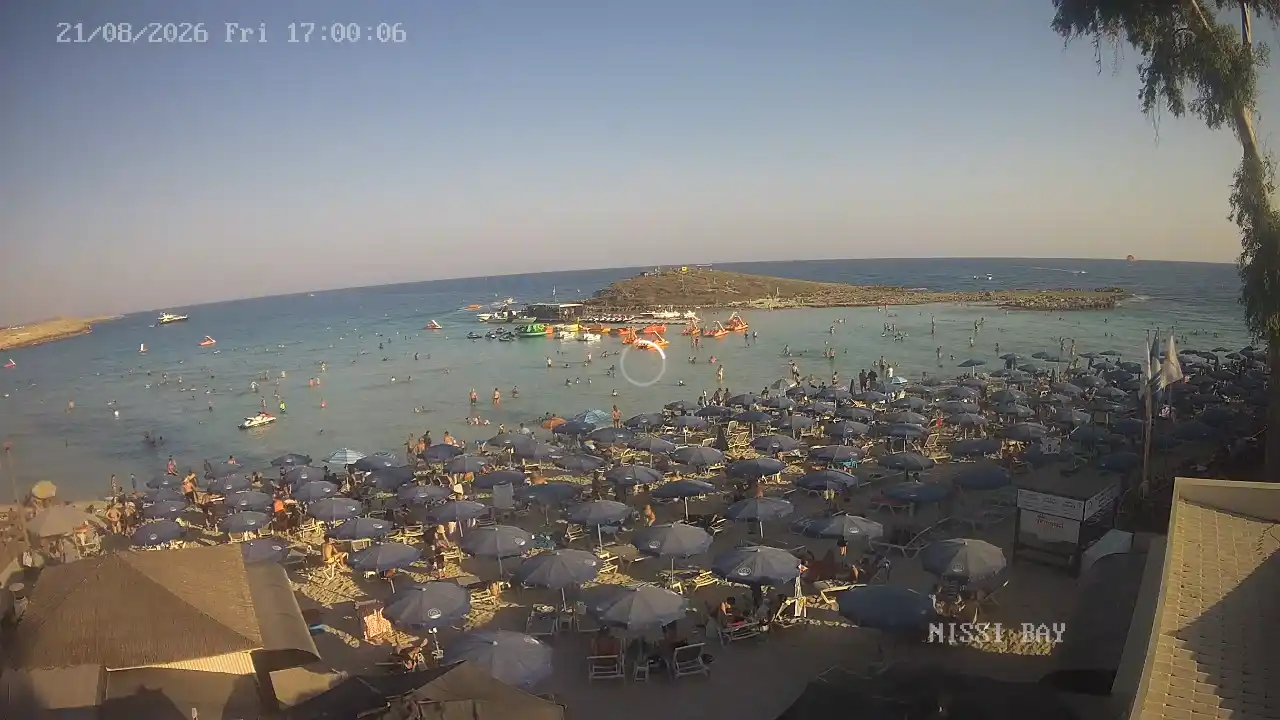 Webcam-Aufnahme aus :city — 21. August 2026 15:00