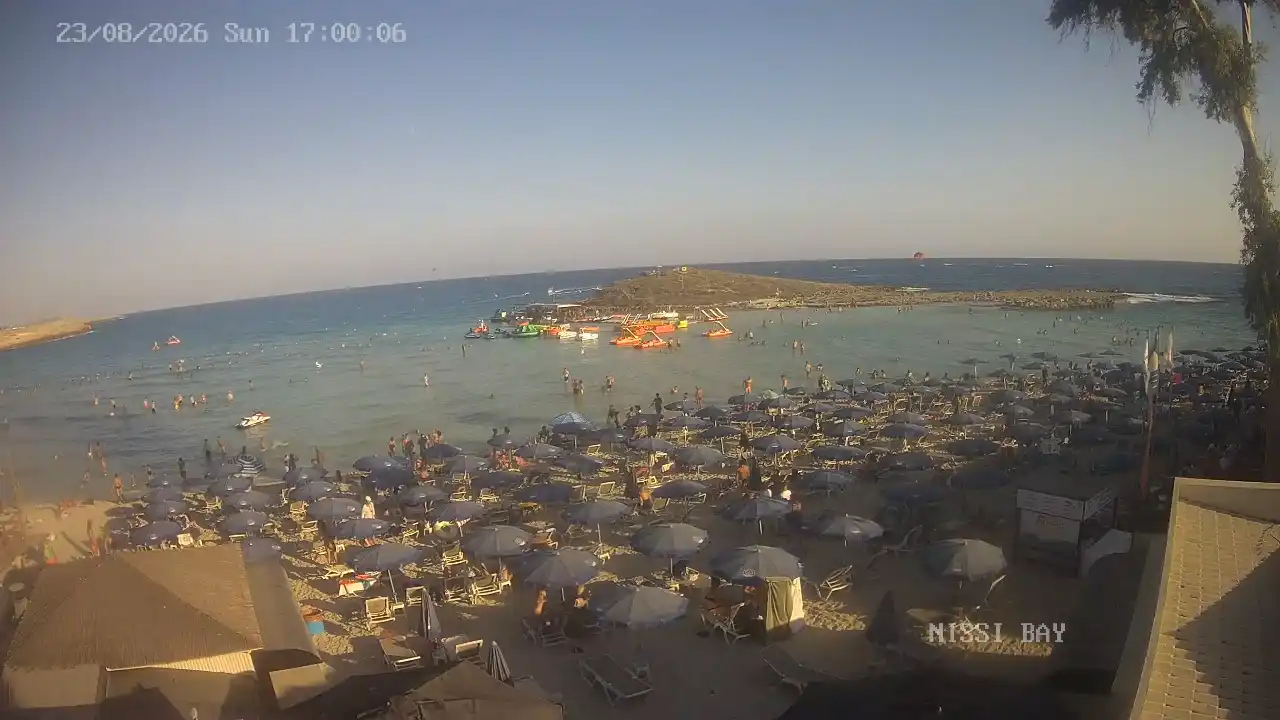 Webcam-Aufnahme aus :city — 23. August 2026 15:00