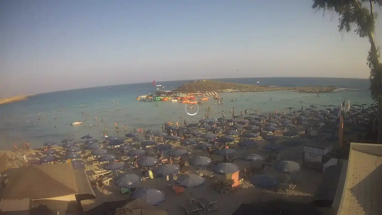 Webcam-Aufnahme aus :city — 25. August 2026 15:00